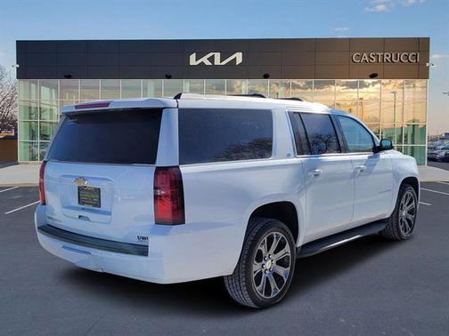 2017 Chevrolet Suburban LT