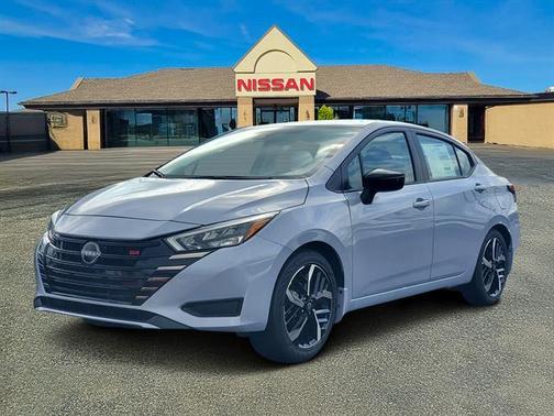 2025 Nissan Versa 1.6 SR