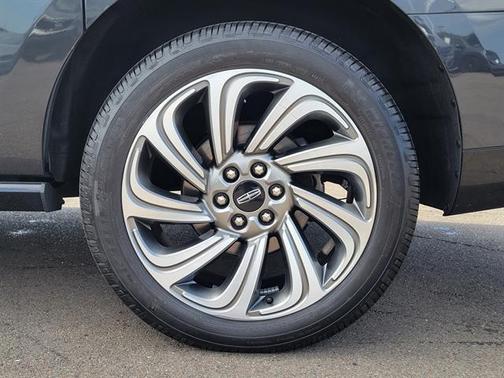 2023 Lincoln Navigator L Reserve