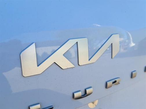 Glacial White Pearl 2022 Kia Telluride EX