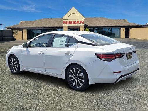 2025 Nissan Sentra SV