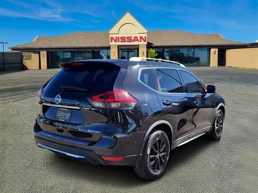 2018 Nissan Rogue SV
