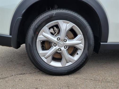 Platinum White Pearl 2025 Honda HR-V LX