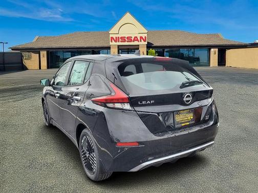 2025 Nissan Leaf SV PLUS