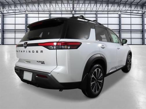 White / Black 2026 Nissan Pathfinder Platinum