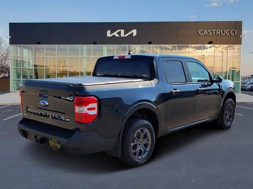 Alto Blue Metallic Tinted Clearcoat 2022 Ford Maverick XLT