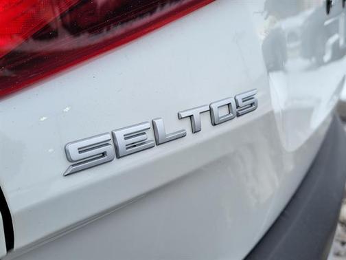 2023 Kia Seltos LX