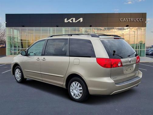 Desert Sand Mica 2010 Toyota Sienna LE