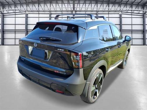 Super Black 2026 Nissan Kicks SR