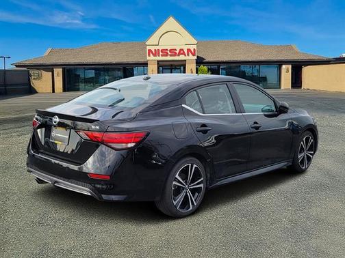 Black 2023 Nissan Sentra SR