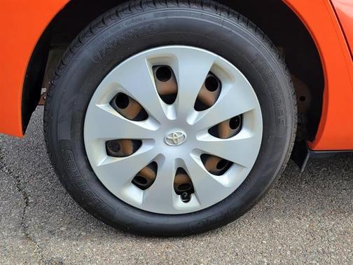 Habanero 2012 Toyota Prius c One