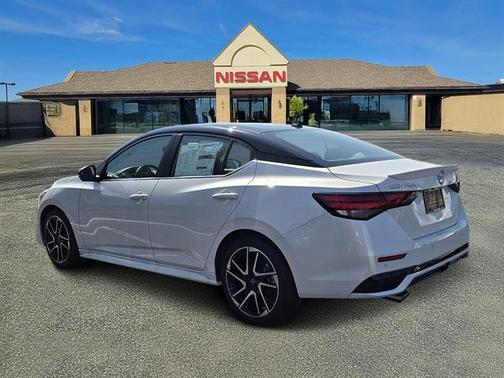 2025 Nissan Sentra SR