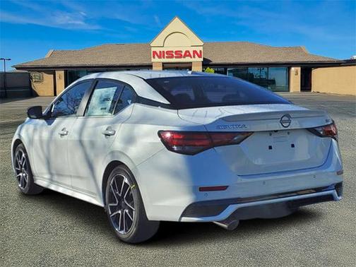 2025 Nissan Sentra SR