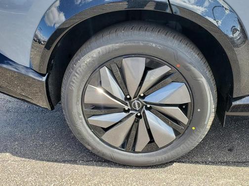 2025 Nissan ARIYA ENGAGE
