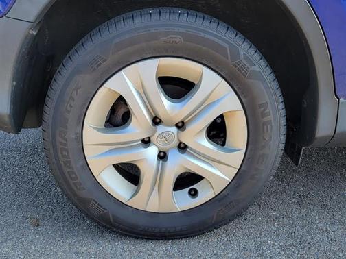 Blue Crush Metallic 2014 Toyota RAV4 LE