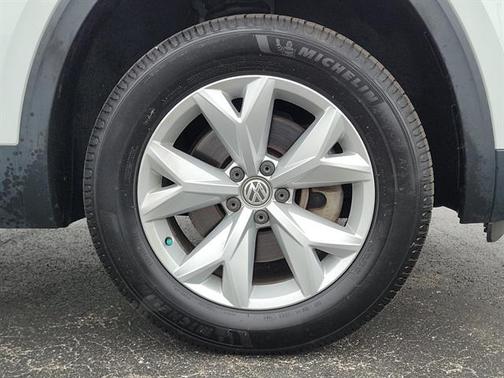 2018 Volkswagen Atlas 3.6L SE w/Technology