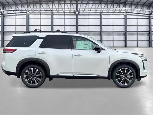 Pearl 2026 Nissan Pathfinder Platinum