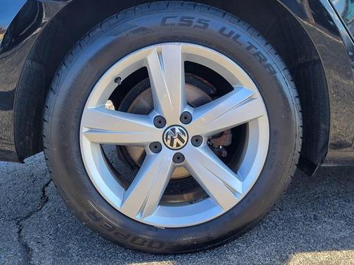 2012 Volkswagen Passat 2.5 SE