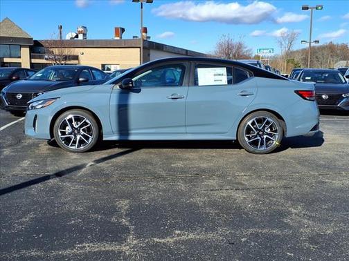 2025 Nissan Sentra SR