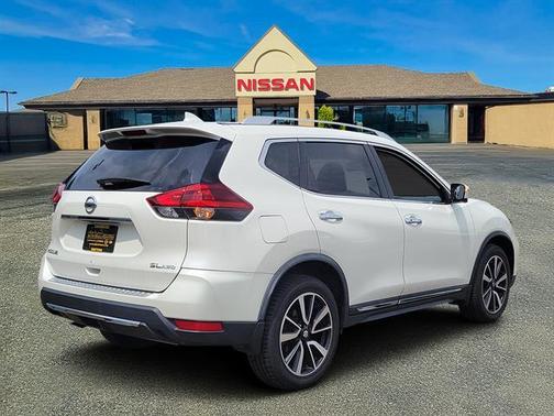 2018 Nissan Rogue SL