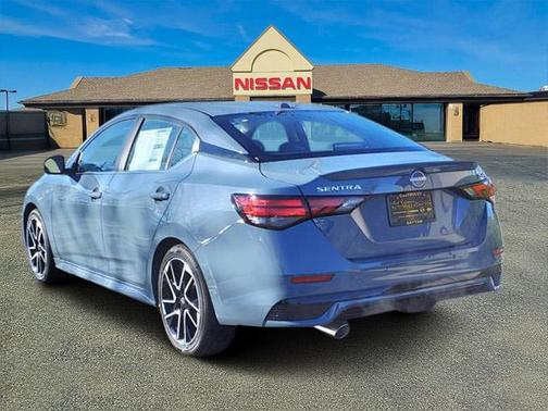 2025 Nissan Sentra SR