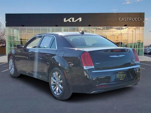 2016 Chrysler 300 Limited