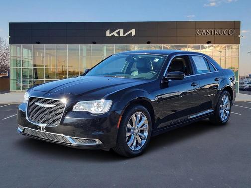 2016 Chrysler 300 Limited