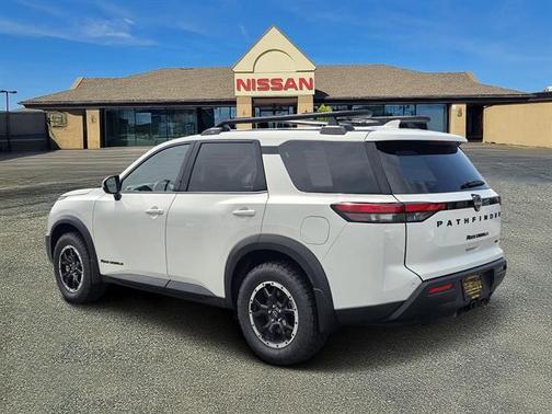 2025 Nissan Pathfinder Rock Creek