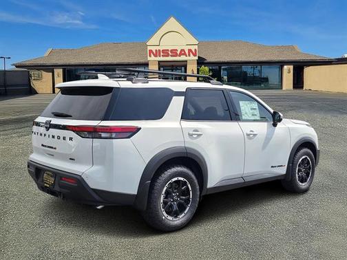 2025 Nissan Pathfinder Rock Creek