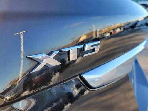 2022 Cadillac XT5 Sport