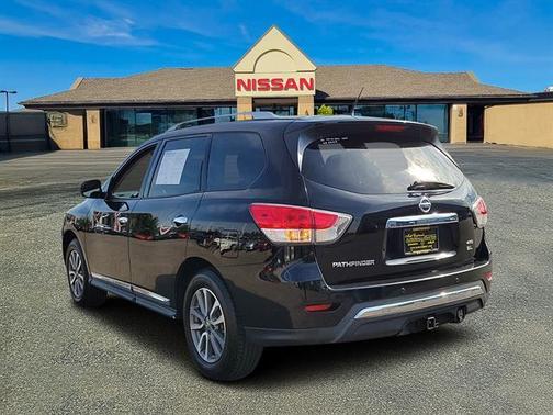 2014 Nissan Pathfinder SL