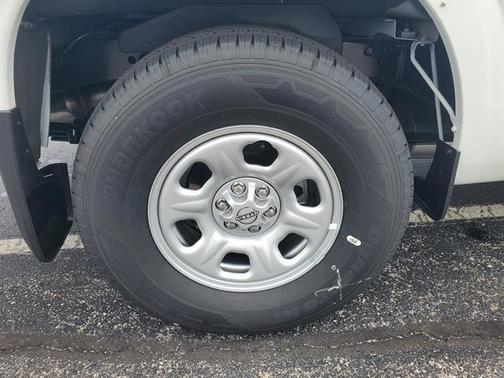 2025 Nissan Frontier S