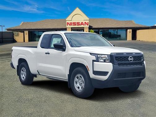 2025 Nissan Frontier S