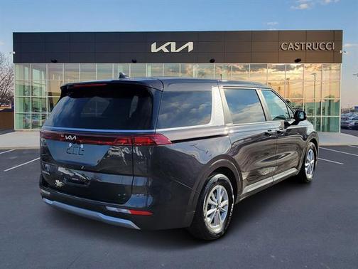 2024 Kia Carnival LX