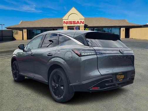 2025 Nissan Murano SV