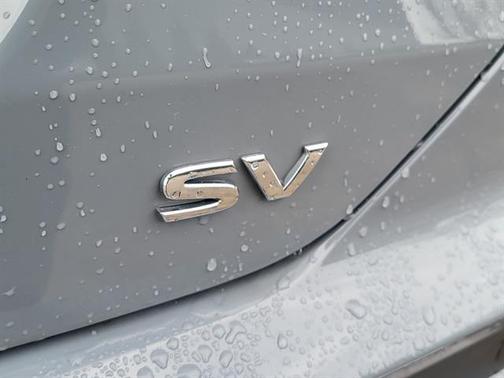 Boulder Gray Pearl 2022 Nissan Kicks SV