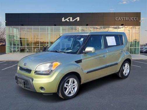 Alien 2010 Kia Soul +