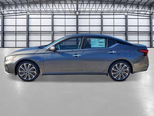 2025 Nissan Altima SL