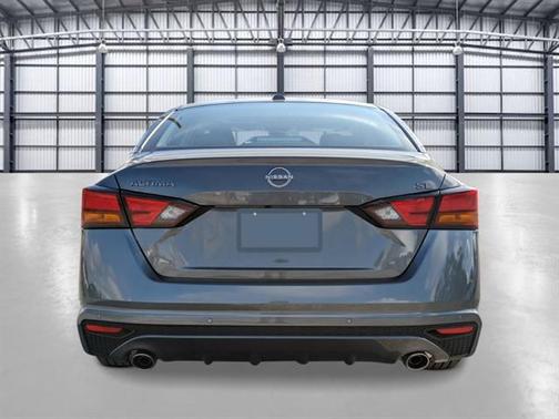 2025 Nissan Altima SL