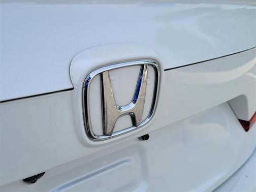 White 2018 Honda Accord LX