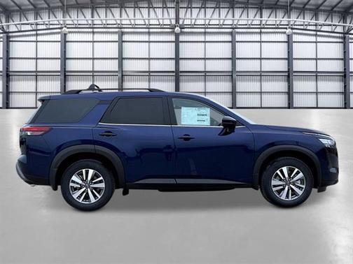 Deep Ocean Blue 2026 Nissan Pathfinder SL