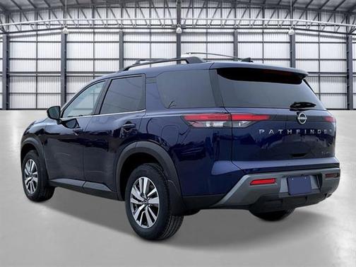Deep Ocean Blue 2026 Nissan Pathfinder SL