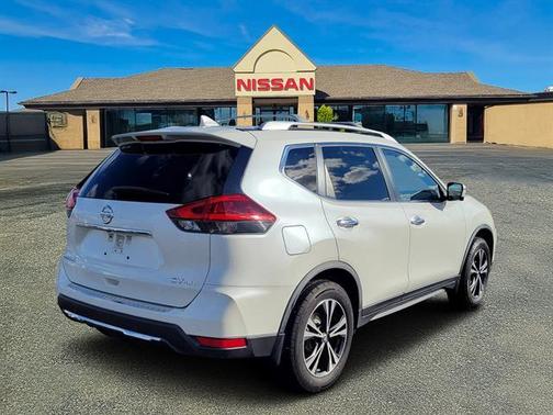 2020 Nissan Rogue SV