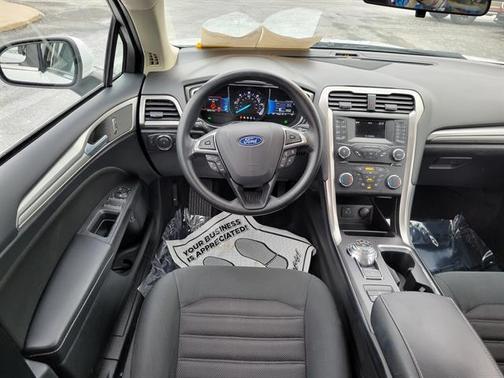 2018 Ford Fusion Hybrid SE