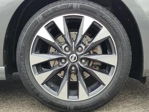 2017 Nissan Sentra SR
