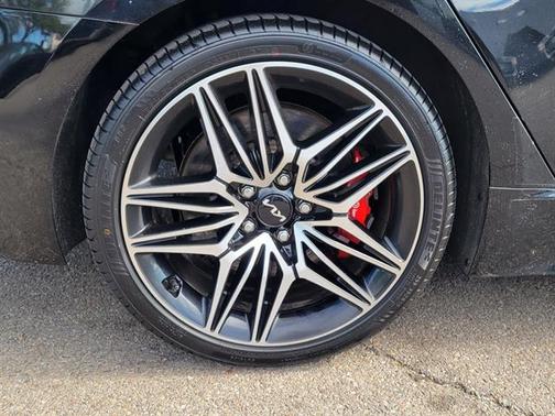 Aurora Black Pearl 2019 Kia Stinger GT