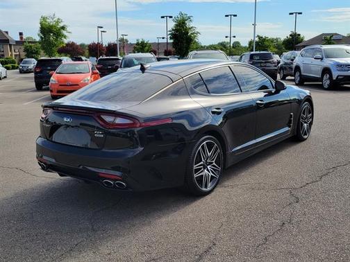 Aurora Black Pearl 2019 Kia Stinger GT