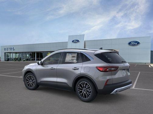 2025 Ford Escape PHEV Base