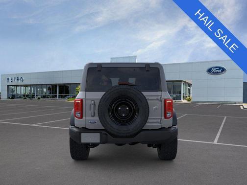 Avalanche Gray 2026 Ford Bronco Big Bend