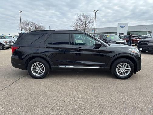 Black Metallic 2025 Ford Explorer Active